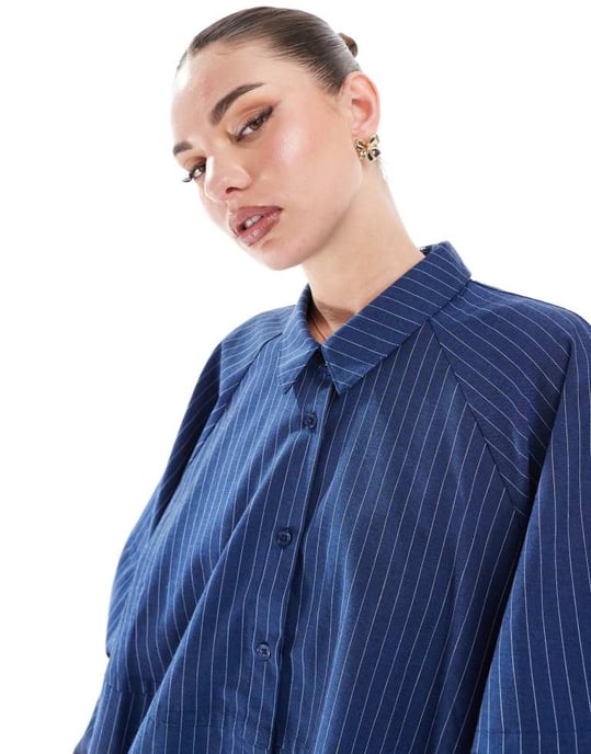 ASOS DESIGN avslappnad skjorta med överdrivna ärmar i blårandig koordinerad stil - Image 2