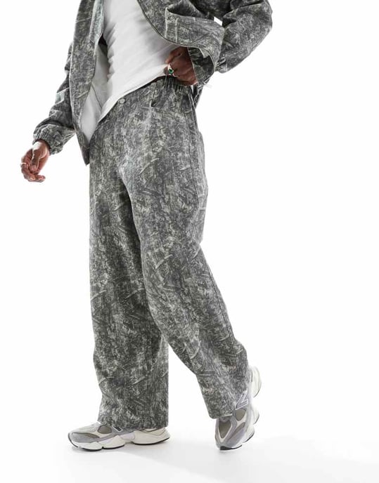 ASOS DESIGN koord oversized parachutebyxor i kamouflageprint - Image 2