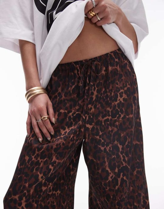 Topshop leopard printed satin straight leg tie waist trouser in dark leopard - Image 2