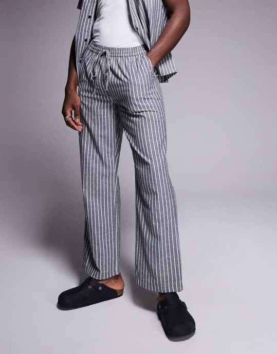 South Beach beach trouser in monochrome - Image 2