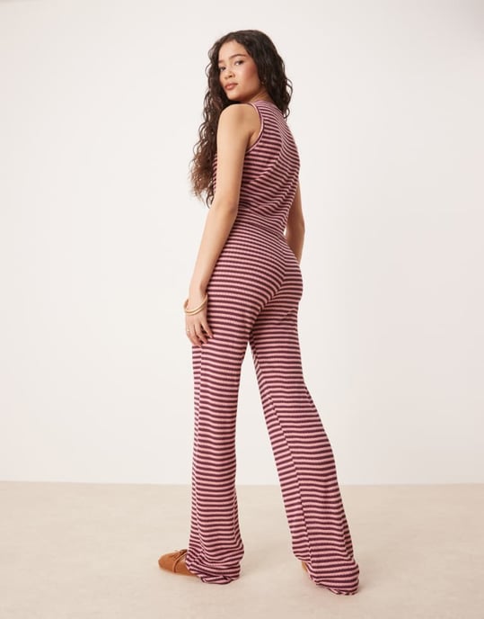 ASOS DESIGN stickad byxdress med vida ben i rosa och vinröd rand - Image 3