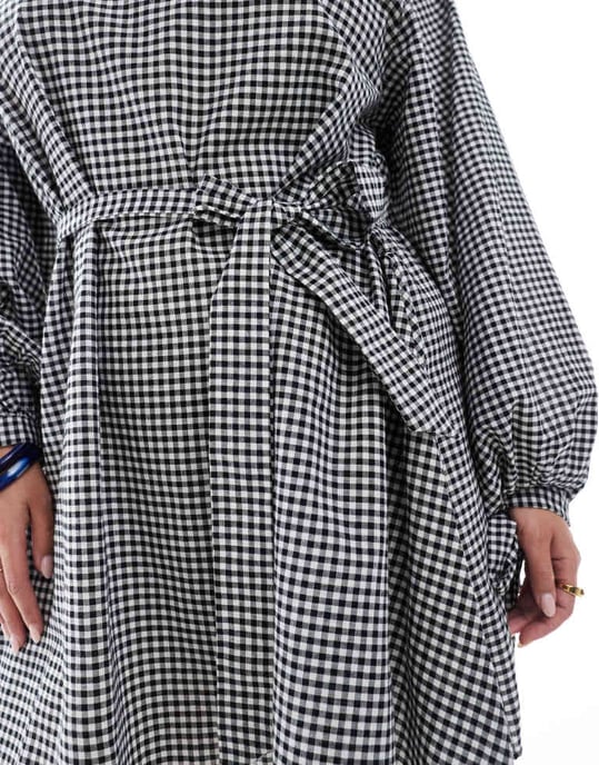 Esmee Curve Exclusive three quarter sleeve mini beach dress in black and white gingham - Image 3