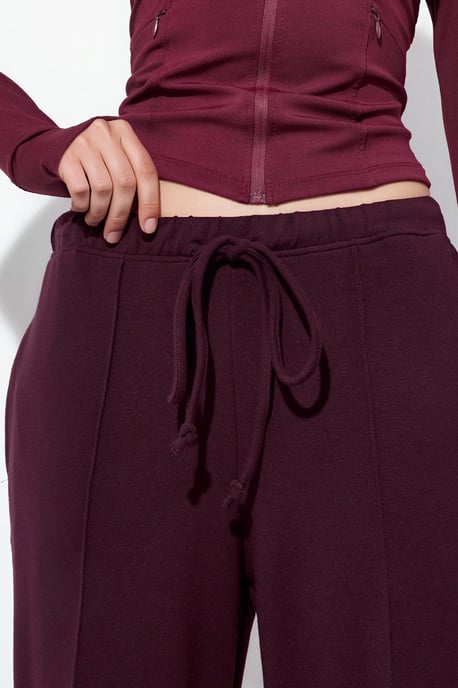 Women’s Flare-leg Jersey Joggers - Image 4