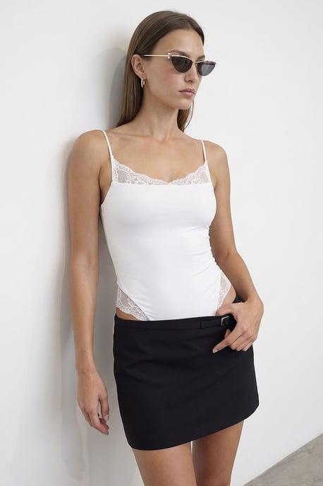 Lace Sleeveless Slim-fit Bodysuit Blouse - Image 1