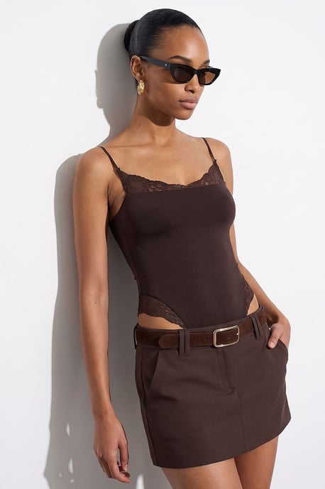 Lace Sleeveless Slim-fit Bodysuit Blouse - Image 2
