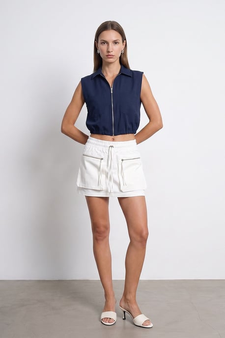 Women's Cropped Sleeveless Shirt With Zip - Image 4