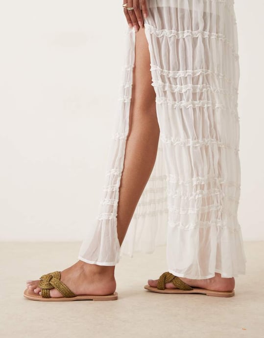 ASOS DESIGN Flora vävd mule sandal i khaki - Image 4