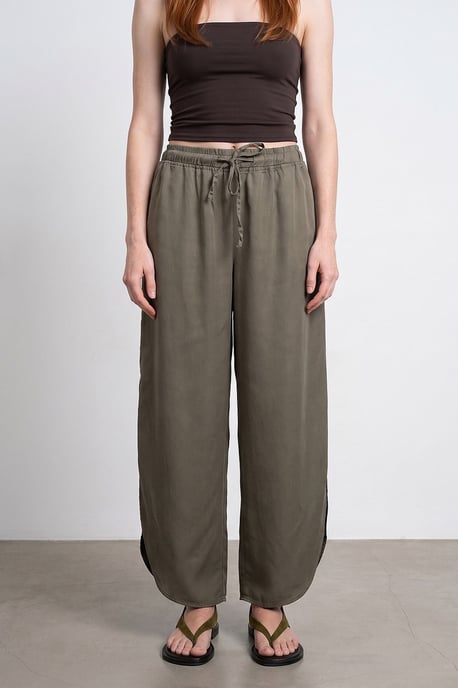 Vrouwen Tencel Wijde Pijpen Crepe Broek Met Split - Image 3