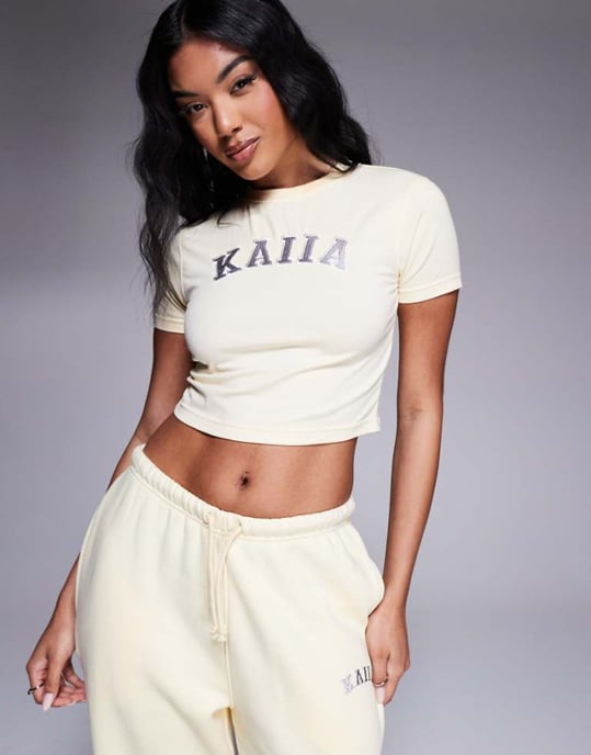 Kaiia bomullsrik baby t-shirt set i mjuk gul och mörkgrå - Image 1