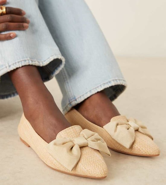 ASOS DESIGN Bred Passform Lake Bows spetsskor i naturlig raffia - Image 1