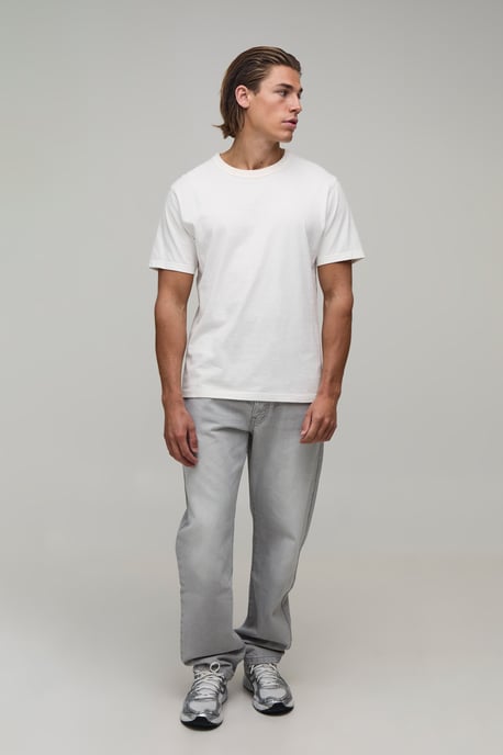 Essential Straight Fit Jeans - Image 4