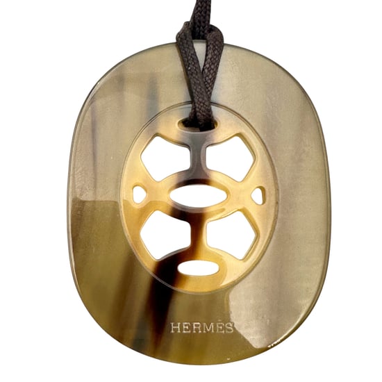 Hermes trähalsbandslyft - Image 6