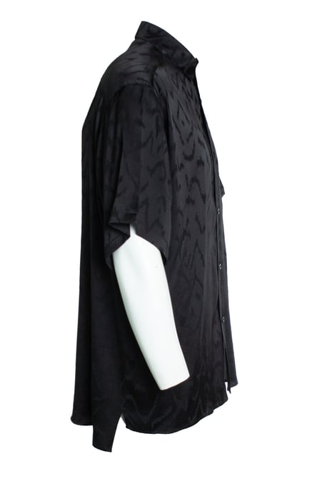 Saint Laurent, Short sleeve satin zig zag shirt - Image 4