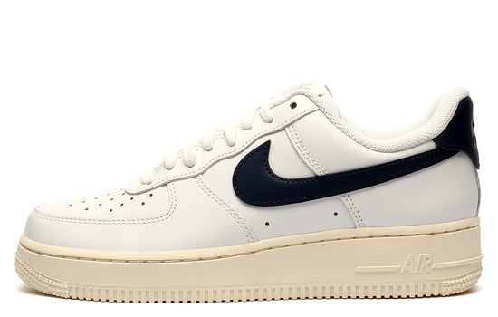 Nike Air Force 1 07 Flyease Women Girls Trainers - Image 1