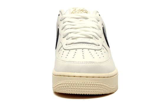 Nike Air Force 1 07 Flyease Women Girls Trainers - Image 5