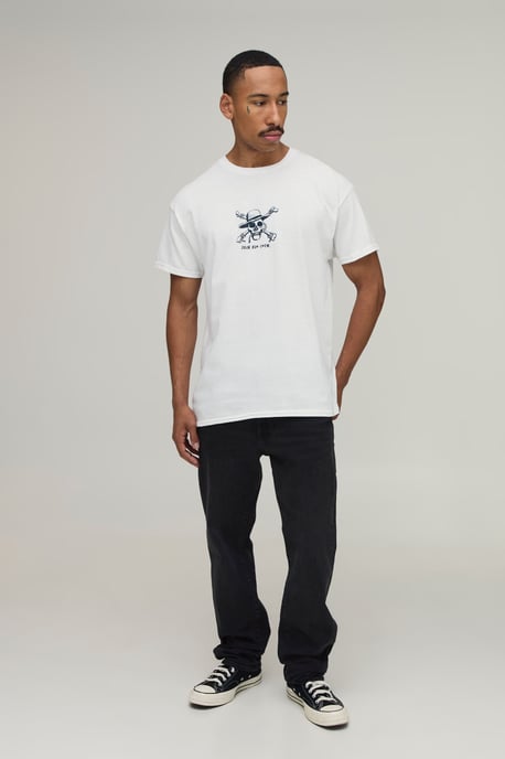 Oversized One Piece License T-Shirt - Image 3