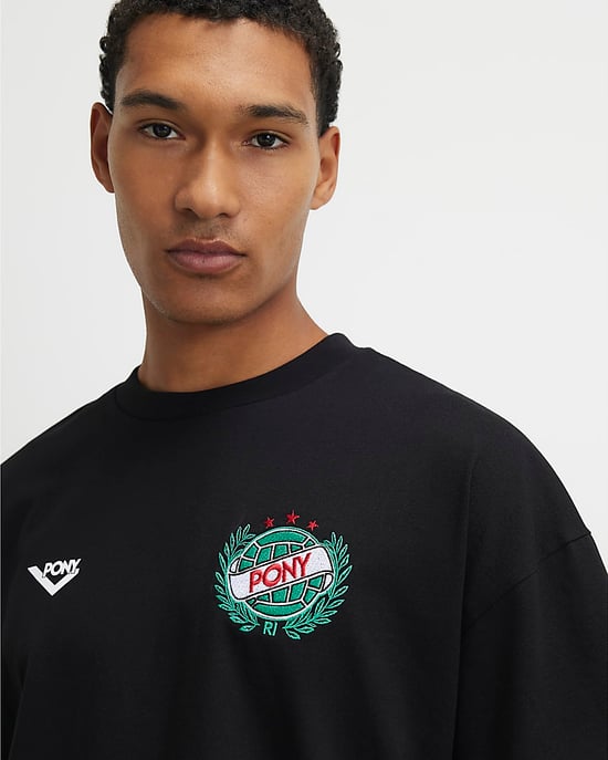 River Island Mens T-Shirt Black Oversized Circle Crest - Image 3