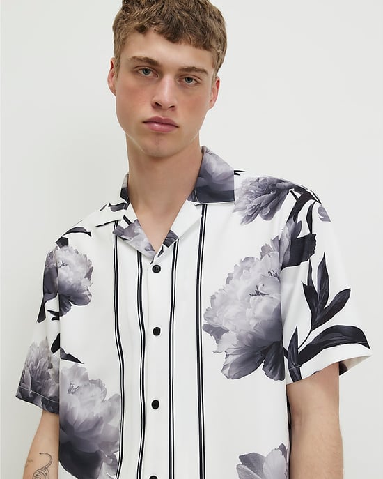 River Island Mens Shirt White Short Sleeve Monochrome Floral - Image 1
