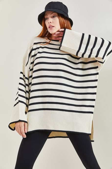 Oversized Striped Knit Sweater with Ribbed Detail - Image 5