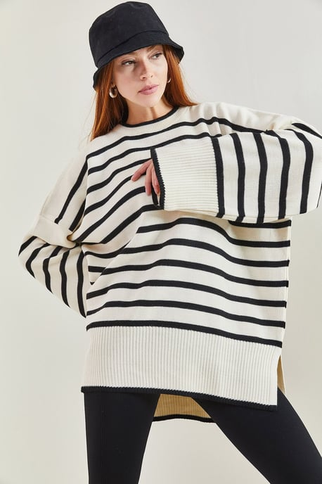 Oversized Striped Knit Sweater with Ribbed Detail - Image 6