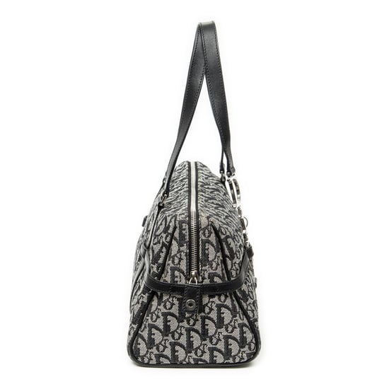 D Charm Trotter Boston  Shoulder Bag - Image 4