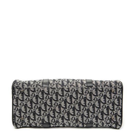D Charm Trotter Boston  Shoulder Bag - Image 6
