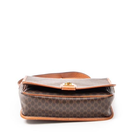 Small Square Flap Messenger  Shoulder Bag - Image 6