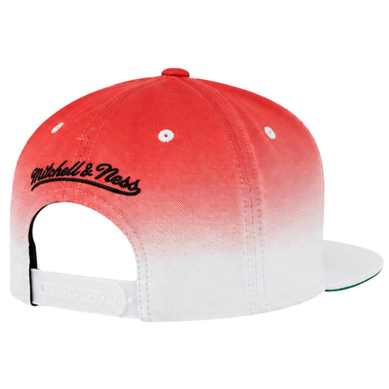 Mitchell & Ness NBA Chicago Bulls Colour Fade White/Red Cap - Image 2