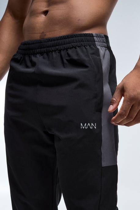 Man Active Colour Block Jogger - Image 3