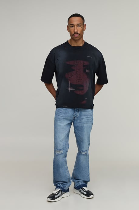 Tonal Gusset Ripped Knee Slim Flared Jeans - Image 4