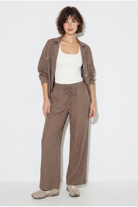 Twee-delige Crepe Blouse En Brede Broek - Image 2