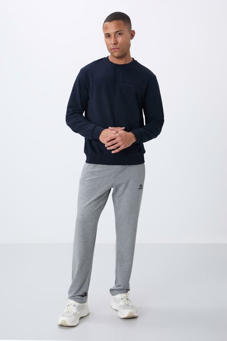Men's Solid Crew Neck Sweatshirt - Image 2