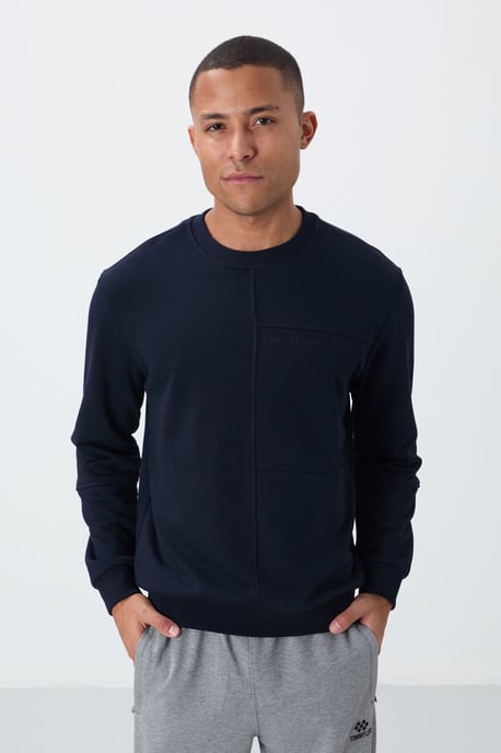Men's Solid Crew Neck Sweatshirt - Image 4