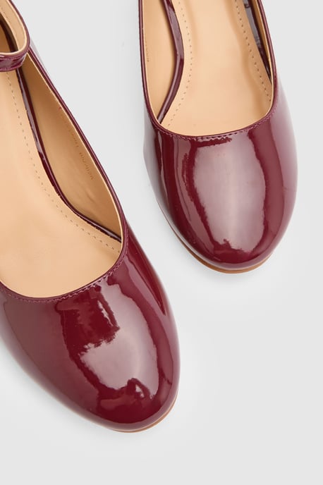 Venisha Faux Patent Leather Ankle Strap Medium Heel Court Shoes - Image 4