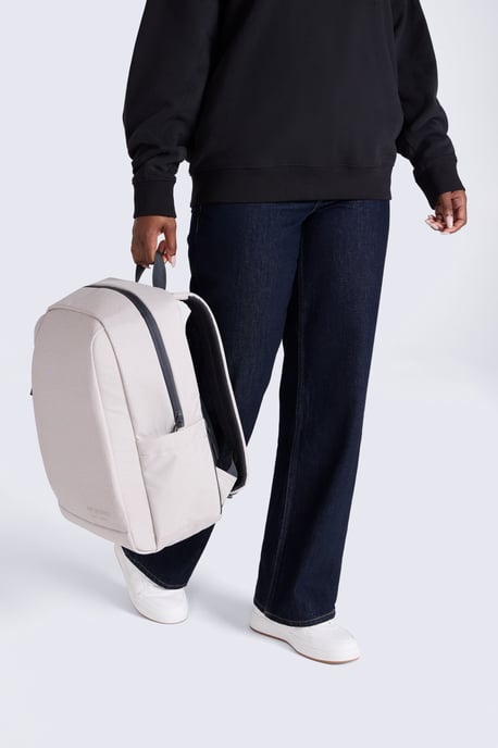 'Travel' Wander Laptop Bag Adjustable Cross-Body Strap With Secure Zipped Closure Beige - Image 2