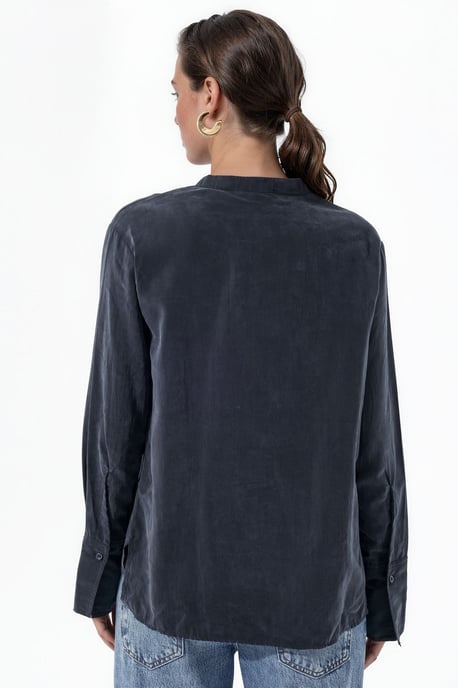 Women's Tencel-Blend Shirt - Image 3