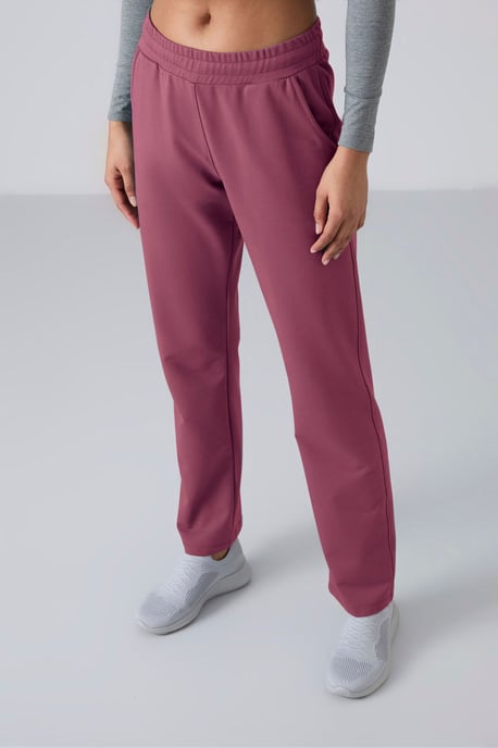 Women’s Straight-Leg Fleece Sweatpants - Image 2