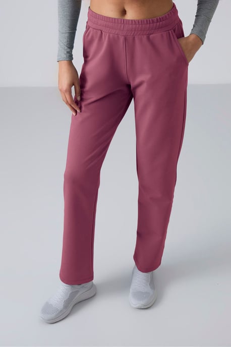Women’s Straight-Leg Fleece Sweatpants - Image 4