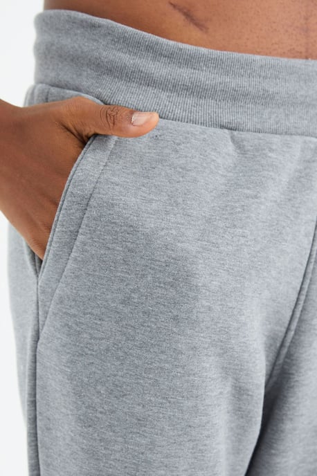 Men's Relaxed Fit Fleece Sweatpants - Image 5