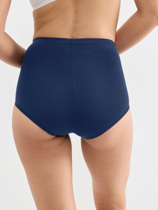 Basic+ Maxi 3 Pack Briefs - Image 3