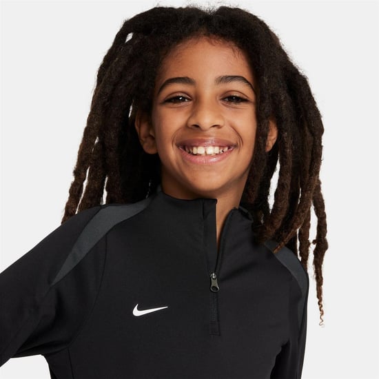 Nike Kinder-Swoosh-trui met kwartritssluiting van drillstof (Zwart) - Image 3