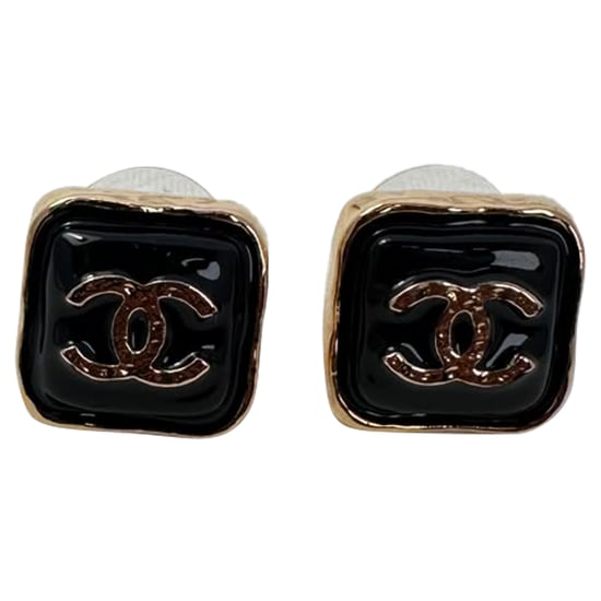 Chanel CC Stud Earrings in Black Resin - Image 2