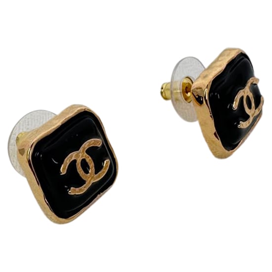 Chanel CC Stud Earrings in Black Resin - Image 3