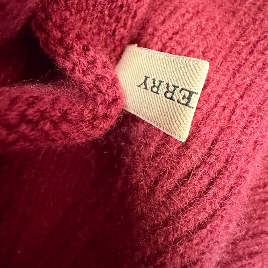 Burberry Gloves, Scarf and Beanie in Red Cashmere - Image 5