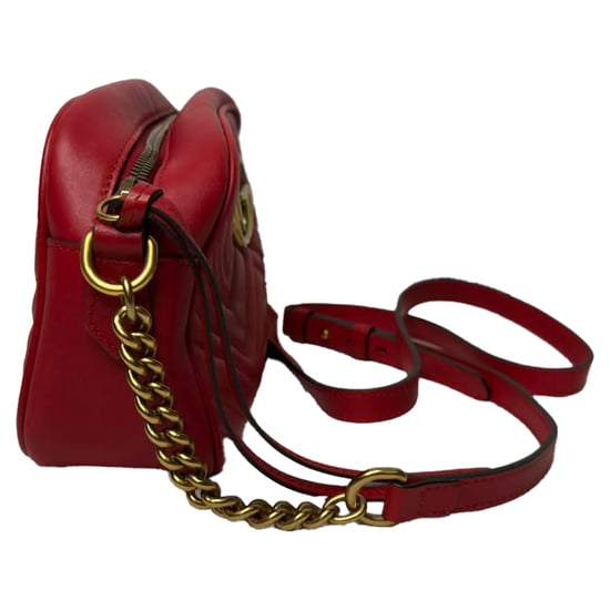 Gucci Kvadderad Marmont Liten Kameraväska i Röd Läder - Image 4