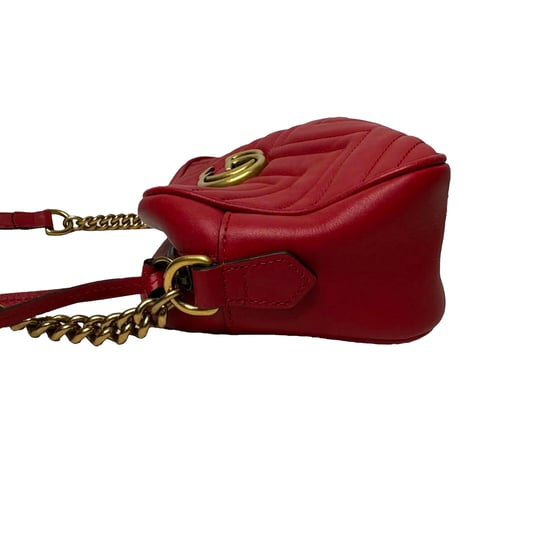 Gucci Kvadderad Marmont Liten Kameraväska i Röd Läder - Image 5