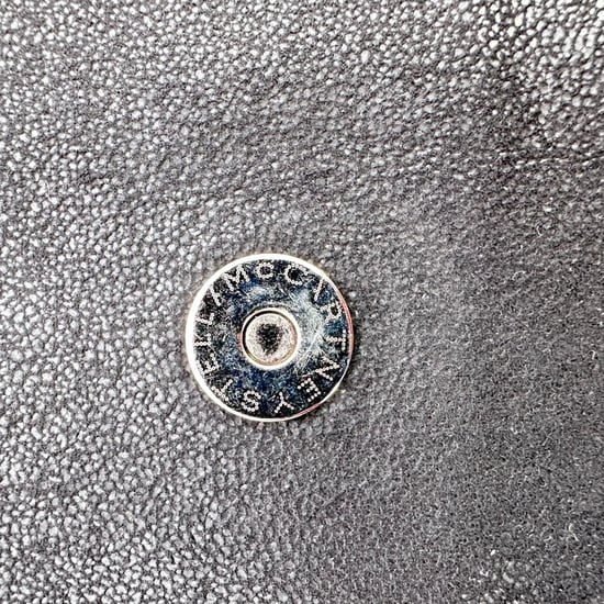 Stella McCartney Falabella Clutch-väska i svart shaggy deer - Image 6