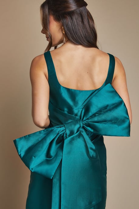 Twill Sleeveless Column Bridesmaid Dress with Statement Bow Back - Image 2