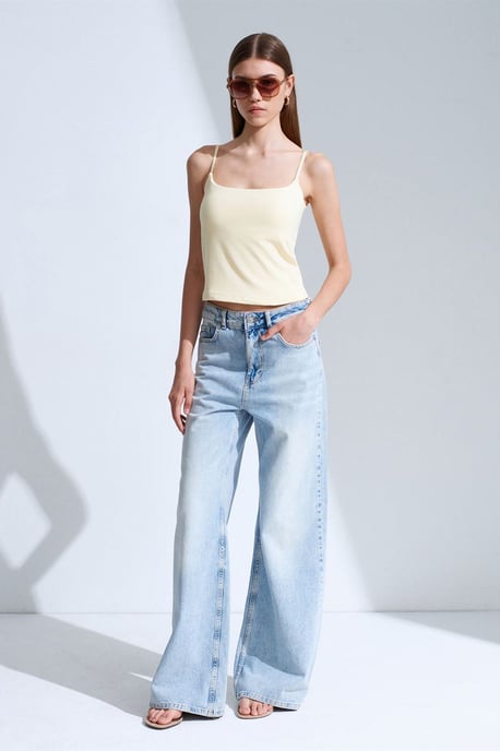 Slim Fit Square Neck Sleeveless Blouse - Image 4