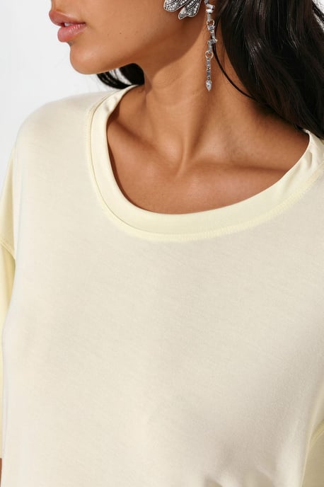 T-shirt met korte mouwen en slitsdetails op de ronde hals - Image 4